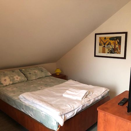Dom Wczasowy Oliwia Kołobrzeg Exteriör bild
