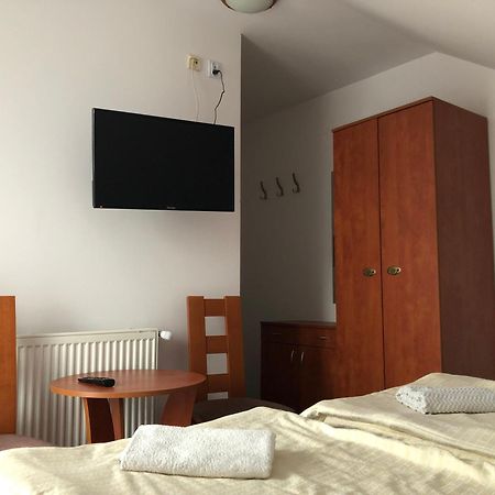 Dom Wczasowy Oliwia Kołobrzeg Exteriör bild